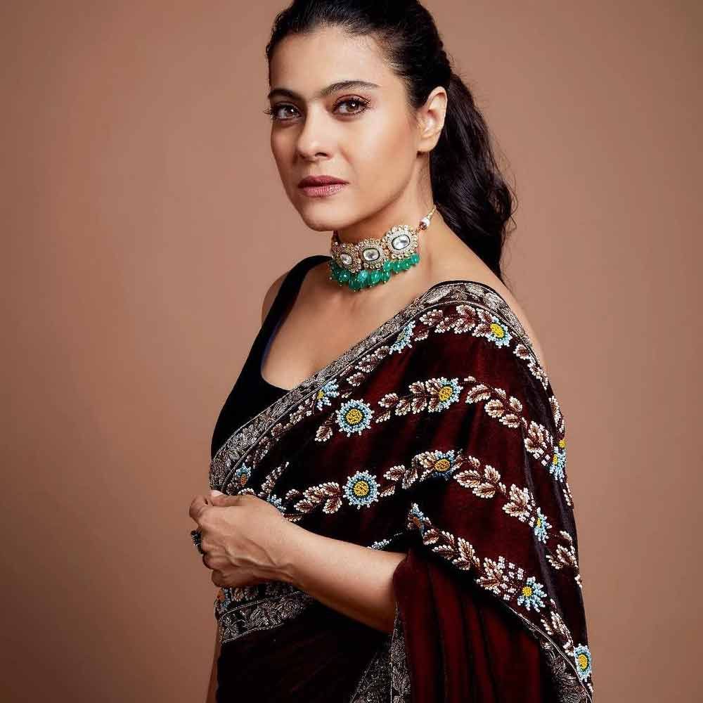 బాలీవుడ్ నటి కాజోల్ సైతం బోల్డ్ సన్నివేశాల్లో కనిపించింది. ఆమె ది ట్రయల్ అనే వెబ్ సిరీస్‌లో  కీలకపాత్ర పోషించింది. కోర్టు డ్రామా కథపై దృష్టి సారించే ఈ వెబ్ సిరీస్ 2023లో డిస్నీ + హాట్‌స్టార్‌లో విడుదలైంది.