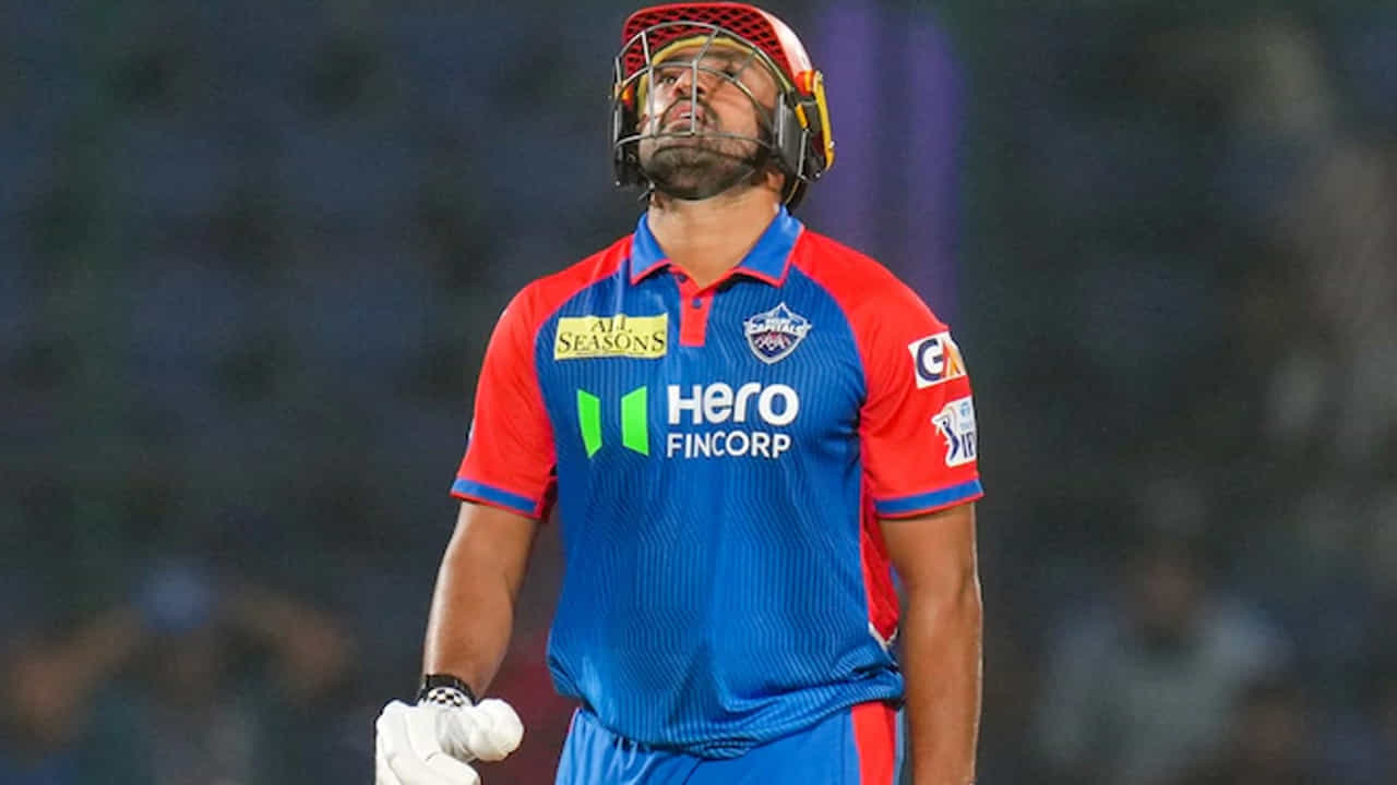 ఛాంపియన్ జట్టు జాతకం కరుణ్ నాయర్ స్కోర్‌పై ఆధారపడి ఉంది. కరుణ్ నాయర్ జీరోకే అవుట్ అవ్వడంతో ముడిపడి ఉందన్నమాట. కరుణ్ నాయర్ సున్నా పరుగులకే ఔటైనప్పుడల్లా, ఆ సీజన్‌లో ముంబై ఇండియన్స్ ఛాంపియన్లుగా నిలిచిందని ఐపీఎల్ చరిత్ర నిరూపిస్తుంది.
