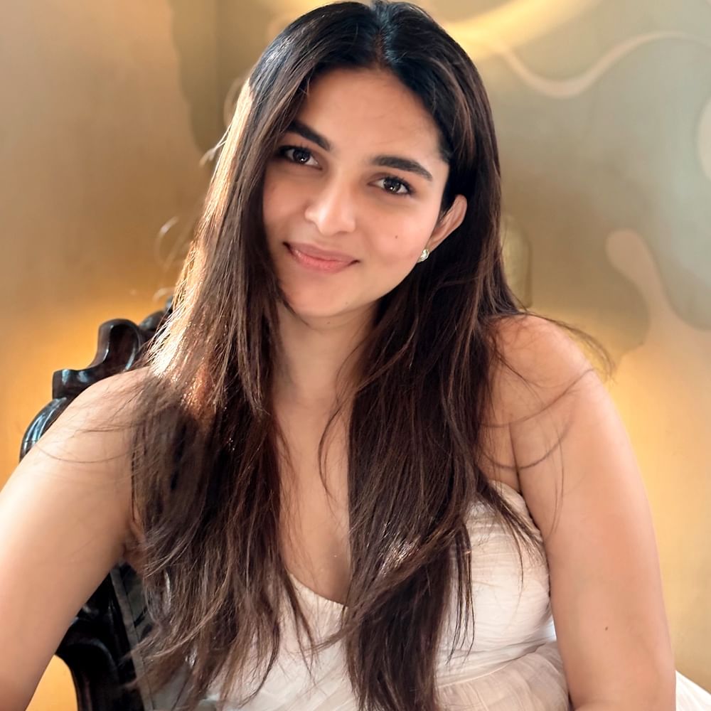 కాయదు ప్రస్తుతం తమిళ చిత్రం ఇదయం మురళి లో నటిస్తోంది, అలాగే థారం అనే చిత్రంలో సిలంబరసన్ సరసన కథానాయికగా నటించనుందని సమాచారం. కాయదు తన ఇన్స్టాగ్రామ్ ద్వారా అభిమానులతో టచ్ లో ఉంటుంది.