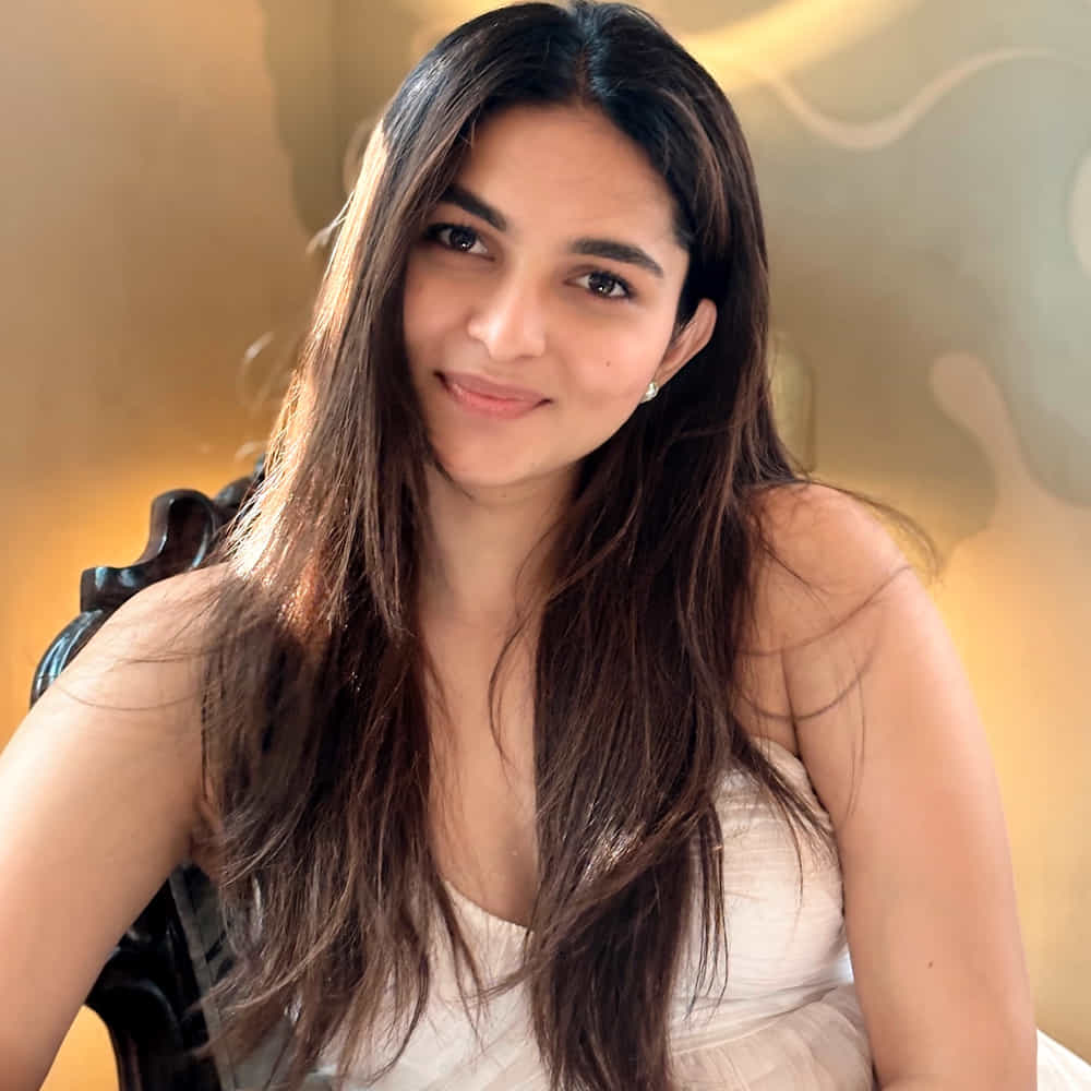 కాయదు ప్రస్తుతం తమిళ చిత్రం ఇదయం మురళి లో నటిస్తోంది, అలాగే థారం అనే చిత్రంలో సిలంబరసన్ సరసన కథానాయికగా నటించనుందని సమాచారం. కాయదు తన ఇన్స్టాగ్రామ్ ద్వారా అభిమానులతో టచ్ లో ఉంటుంది.