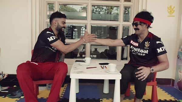 Video: మిస్టర్ నాగ్స్ కి మెడిటెషన్ నేర్పిన విరాట్ కోహ్లీ.. చూస్తే నవ్వకుండ ఉండలేరుగా!