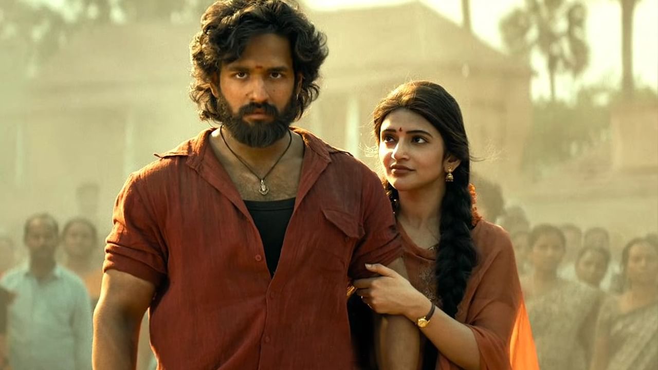 రాయలసీమ బ్యాక్డ్రాప్లో అఖిల్ చేస్తున్న లెనిన్లోనూ హీరోయిన్గా శ్రీలీల కనిపిస్తోంది. నో వార్ ఈజ్ మోర్ వయొలెంట్ దేన్ లవ్ అంటూ రీసెంట్గా విడుదలైన గ్లింప్స్ ని బట్టే, శ్రీలీలకు ఈ మూవీలో ఎంత ఇంపార్టెన్స్ ఉంటుందో అర్థమైపోతుంది.