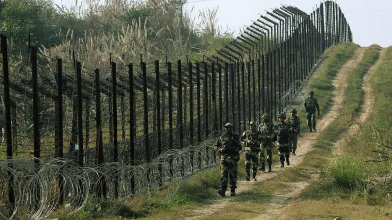 Jammu Kashmir: భారత్‌-పాక్‌ సరిహద్దుల్లో ఉద్రిక్తత.. పాక్‌ సైనిక దాడిని తిప్పికొట్టిన భారత్‌!