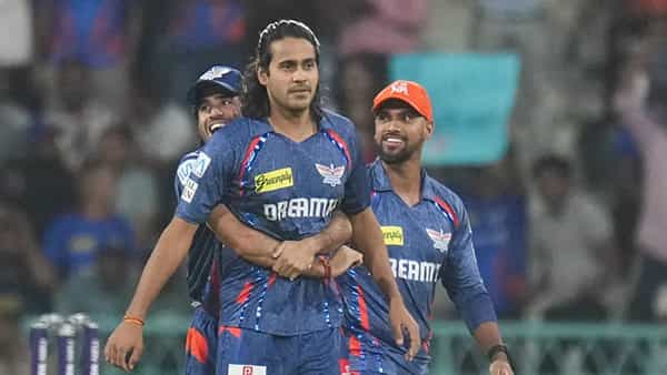 లక్నోకు బ్యాడ్ న్యూస్.. అభిషేక్తో గొడవపై బీసీసీఐ సిరీస్.. నోట్బుక్ ప్లేయర్పై నిషేధం..