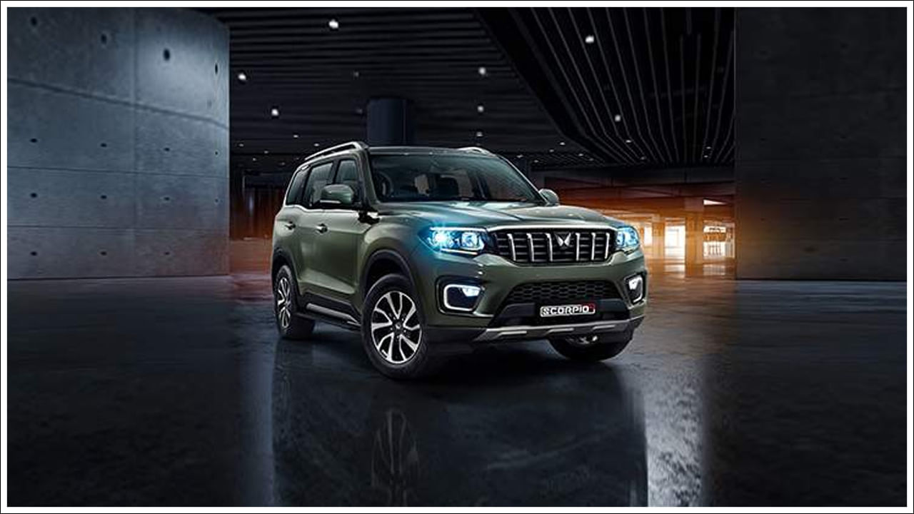 మహీంద్రా స్కార్పియో: ఫిబ్రవరిలో 13,618 యూనిట్లు అమ్ముడై, మహీంద్రా స్కార్పియో ఈ జాబితాలో రెండవ అత్యధికంగా అమ్ముడైన 7-సీటర్ కారుగా నిలిచింది. గత ఏడాది ఫిబ్రవరిలో అమ్ముడైన 15,051 యూనిట్లతో పోలిస్తే ఈ సంఖ్య 15% ఎక్కువ. ఇది 10 శాతం తగ్గుదల చూసింది.