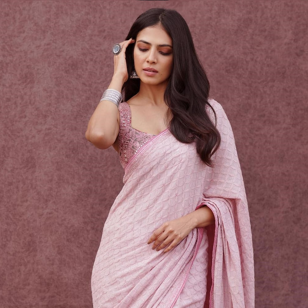 కెరీర్‌ స్టార్టింగ్‌లో సన్నగా ఉన్నందుకు చాలా ట్రోల్స్ ఫేస్‌ చేశారట ఈ బ్యూటీ. కాస్త బొద్దుగా ఉన్నవారికే ఇక్కడ అవకాశాలుంటాయని నిదానంగా అర్థం చేసుకున్నట్టు చెబుతున్నారు ఈ లేడీ