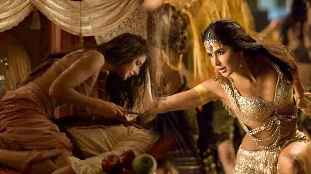 రూ.300 కోట్ల బడ్జెట్.. రిలీజ్ అయ్యాక భారీ డిజాస్టర్.. కట్ చేస్తే ఏడేళ్లుగా ఓటీటీలో ట్రెండింగ్లో