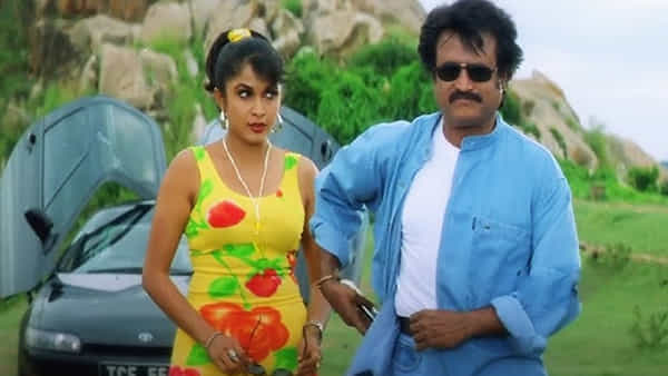 Rajinikanth : ఏంటీ.. ఆమెను చూసి నీలాంబరి పాత్రను సృష్టించారా.. ? అసలు విషయం చెప్పిన డైరెక్టర్..