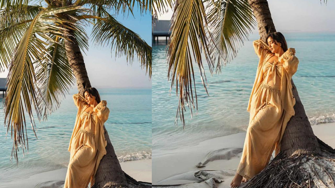 సముద్ర తీరాన, నీటిలో ఉల్లాసంగా గడుపుతున్నారు. వైట్ కలర్ బికినీ ధరించి నీటిలో జలకాలాడుతున్నారు. బీచ్ లో చాలా సంతోషంగా ఏంజాయ్ చేస్తుంది ఈ ముద్దుగుమ్మ.