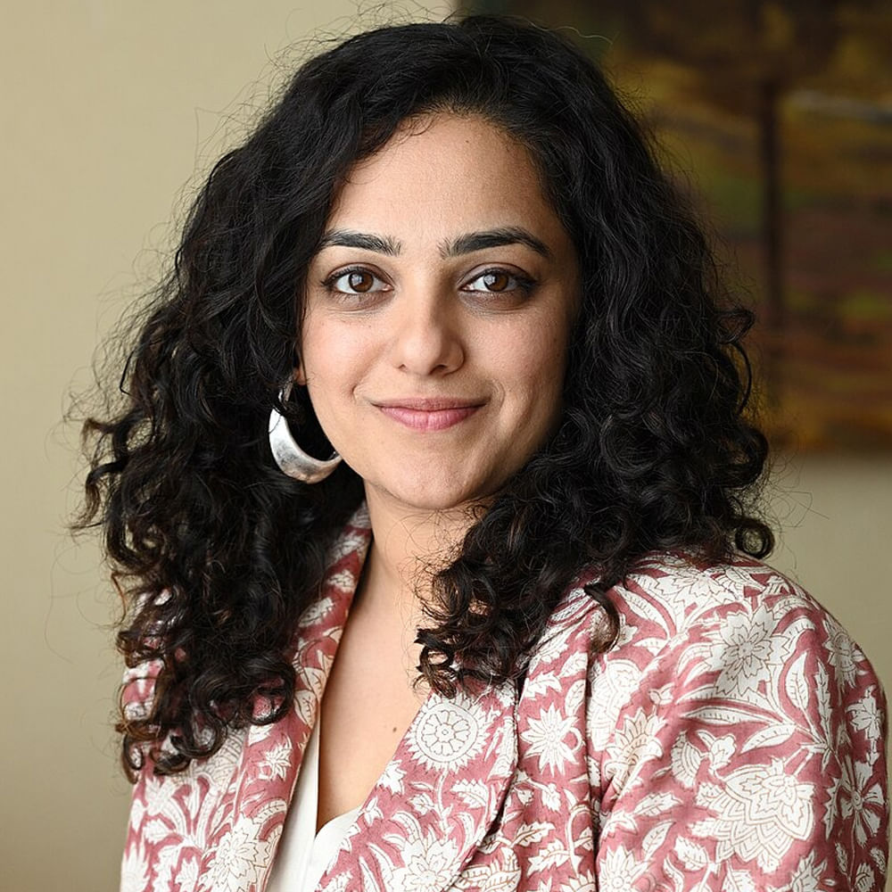 ధనుష్‌ ఇడ్లీకడైతో పలకరించడానికి రెడీ అవుతున్నారు నిత్యామీనన్‌. ఈ మధ్యనే గుడ్‌ బ్యాడ్‌ అగ్లీతో హిట్‌ అందుకున్న త్రిష, నెక్స్ట్ థగ్‌లైఫ్‌ కోసం ఎదురుచూస్తున్నారు. పీయస్‌1, పీయస్‌2 తర్వాత మణిరత్నం డైరక్ట్ చేస్తన్న థగ్‌లైఫ్‌లో నటిస్తున్నారు త్రిష. 