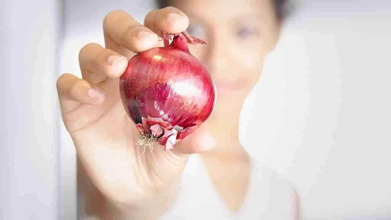 Onion for Skin Care: ముఖానికి ఉల్లిరసం రాస్తే ఏమవుతుందో తెలుసా..? నిపుణులు ఏం చెబుతున్నారంటే..