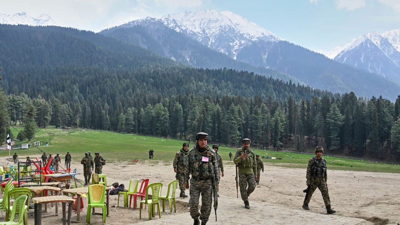 పహల్గామ్ ఉగ్రదాడి.. బయటపడ్డ సంచలన నిజాలు! ఉగ్రవాదులకు సాయం చేసింది ఎవరంటే..?