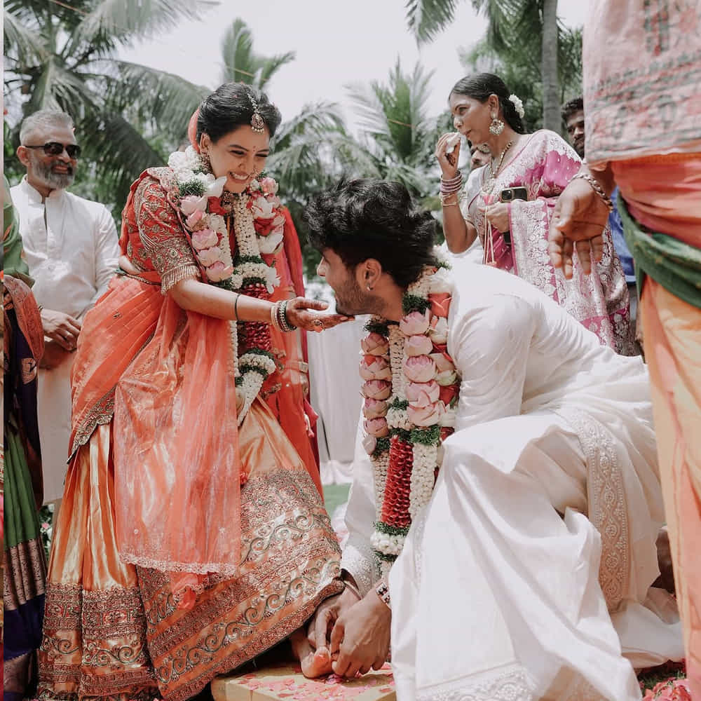 తాజాగా ప్రియుడితో కలిసి వైవాహిక బంధంలోకి అడుగుపెట్టింది. బిగ్ బాస్ 5వ సీజన్ లో పాల్గొన్న పావని.. అదే షోలోని కంటెస్టెంట్ కొరియోగ్రాఫర్ అమీర్ ఇప్పుడు మూడు ముళ్ల బంధంతో ఒక్కటయ్యారు.