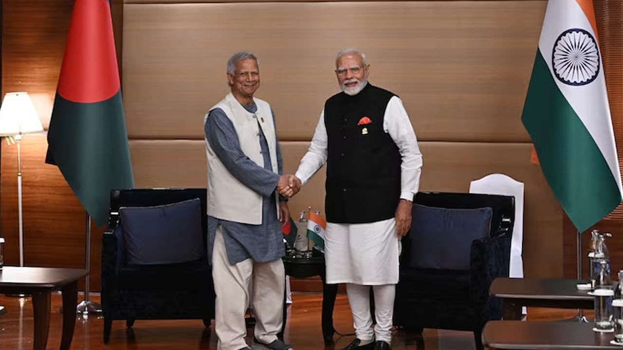 బంగ్లాదేశ్‌ ముఖ్య సలహాదారుతో ప్రధాని మోదీ కీలక భేటీ! ఎక్కడంటే..?