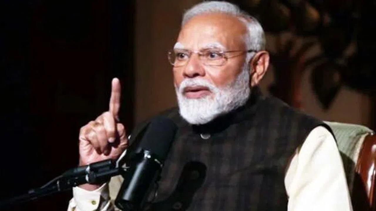 అడవులపైకి బుల్డోజర్లా.. వన్యప్రాణులను చంపేస్తారా.. కంచె గచ్చిబౌలి భూములపై స్పందించిన ప్రధాని మోదీ