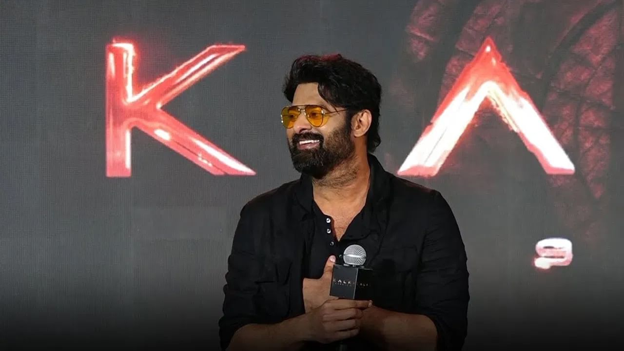 కానీ ఆ సినిమా రిలీజ్ కాలేదు. సెట్స్ మీద ఉన్న ఫౌజీ పరిస్థితి ఏంటో తెలియదు. దీంతో డార్లింగ్ కెరీర్లోనూ మరో లాంగ్ గ్యాప్ తప్పేలా కనిపించటం లేదు. ఇంకా లైనప్లో చల్ సినిమాలు ఉన్నాయి. ఇవన్నీ ఎప్పుడు వస్తాయో తెలియని పరిస్థితి.