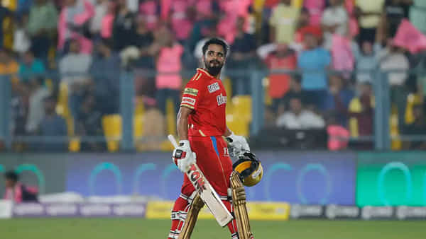 IPL 2025: 8 ఫోర్లు, 4 సిక్స్లు.. 35 బంతుల్లో మారణహోమం.. స్పెషల్ రికార్డ్తో దిగ్గజాలనే గజగజ వణికించాడుగా