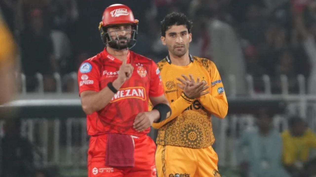 ఈ సెంచరీతో, సాహిబ్జాదా ఫర్హాన్ ఒకే సంవత్సరంలో టీ20 క్రికెట్లో అత్యధిక సెంచరీలు చేసిన ప్రపంచ రికార్డును కలిగి ఉన్నాడు. ఈ రికార్డు సాధించిన మొదటి పాకిస్తానీ బ్యాట్స్మన్, ప్రపంచంలో 5వ బ్యాట్స్మన్ కూడా అయ్యాడు.