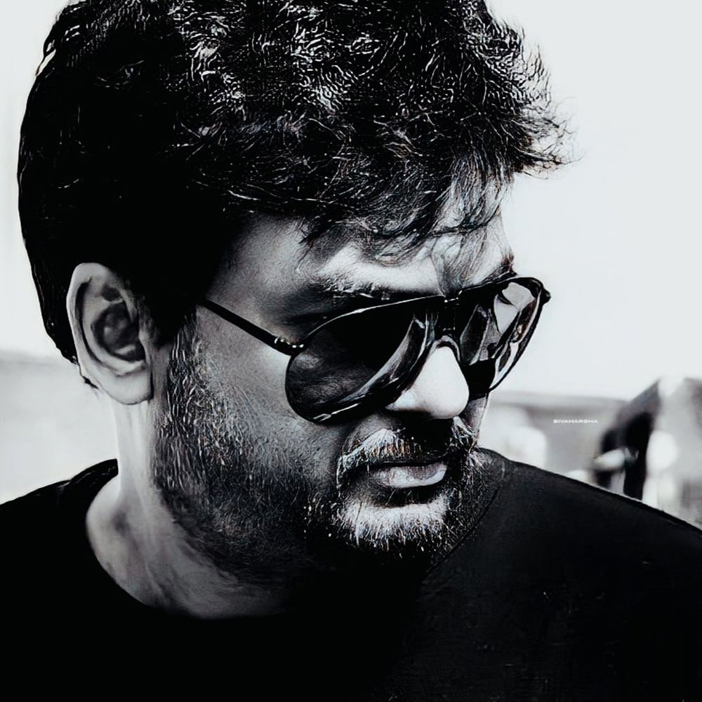 సినిమా అవకాశాల కోసం తాను కష్టపడుతున్న టైమ్‌లో ఎలాంటి లైఫ్‌ స్టైల్‌ను చూశారో... ఆ రోజులను గుర్తు చేసుకుంటున్నారు. రోడ్‌ సైడ్‌ టీ స్టాల్‌లో టీ, టిఫిన్ ఎంజాయ్ చేస్తూ ఆ విశేషాలు ఫ్యాన్స్‌తో షేర్ చేసుకున్నారు.