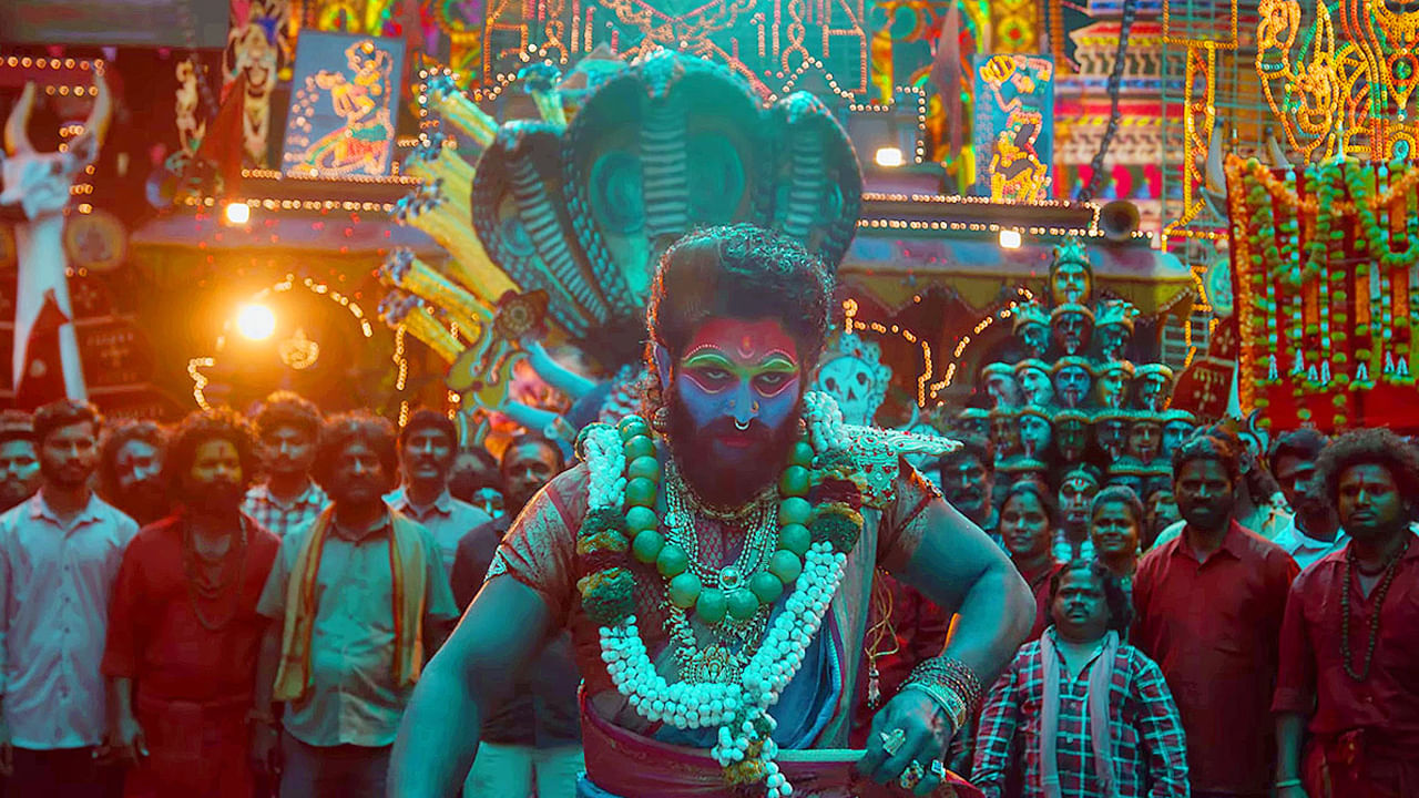 ప్రస్తుతం సుకుమార్ చేసిన ఈ వ్యాఖ్యలు నెట్టింట్లో తెగ వైరల్ అవుతున్నాయి. ఇక సుకుమార్ త్వరలో రామ్ చరణ్ తో మూవీ చేయబోతున్నట్లు సమాచారం.