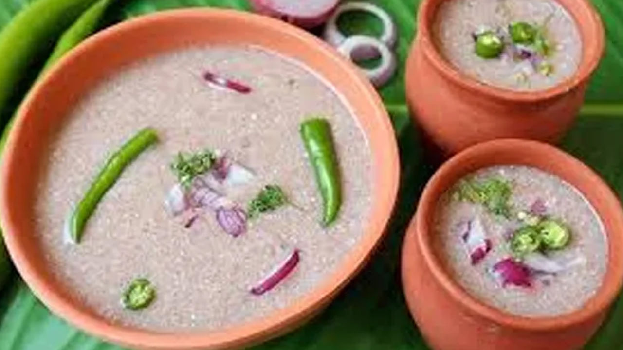 రాగుల్లో ఫైబర్ పుష్కలంగా ఉంటుంది. ఇది జీర్ణ వ్యవస్థకు ఎంతో మంచిది. రాగి జావ తాగితే వేసవిలో అలసట లేకుండా ఉంటారు. రాగి జావను ఉదయం బ్రేక్ఫాస్ట్ గా తీసుకుంటే ఇది బరువు తగ్గడంలో సహాయపడుతుంది. రాగిలో కాల్షియం పుష్కలంగా ఉంటుంది. రాగి జావ తాగితే ఎముకలు బలంగా ఉంటాయి.