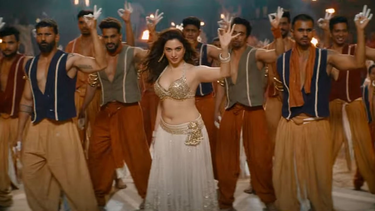 'రైడ్‌2'లో స్పెషల్‌ సాంగ్‌ చేశారు తమన్నా భాటియా. అజయ్‌ దేవ్‌గణ్‌ కీలక పాత్రలో నటిస్తున్న సినిమా ఇది. క్రైమ్‌ థ్రిల్లర్‌ నేపథ్యంలో సాగుతుంది. మే 1న ప్రేక్షకుల ముందుకు రానుంది. తమన్నా స్టెప్పులేసిన 'నషా నషా..' సాంగ్‌ హుషారుగా సాగుతుంది.