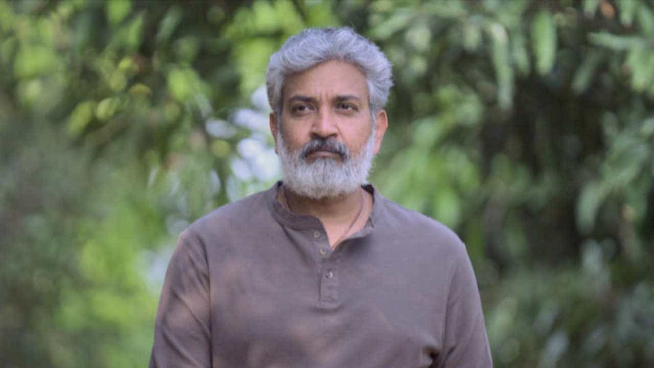 రాజమౌళి త్రిబుల్ ఆర్ సినిమాతో తెలుగు చిత్ర పరిశ్రమకు ఆస్కార్ తీసుకొచ్చారు. అయితే దర్శకుడే కాకుండా, ఈయనలో మంచి నటుడు కూడా ఉన్నారంట.  జక్కన్న ఓ సినిమాలో హీరోగా కూడా నటించాడంట. ఇంతకీ ఆ సినిమా ఏది అంటే?