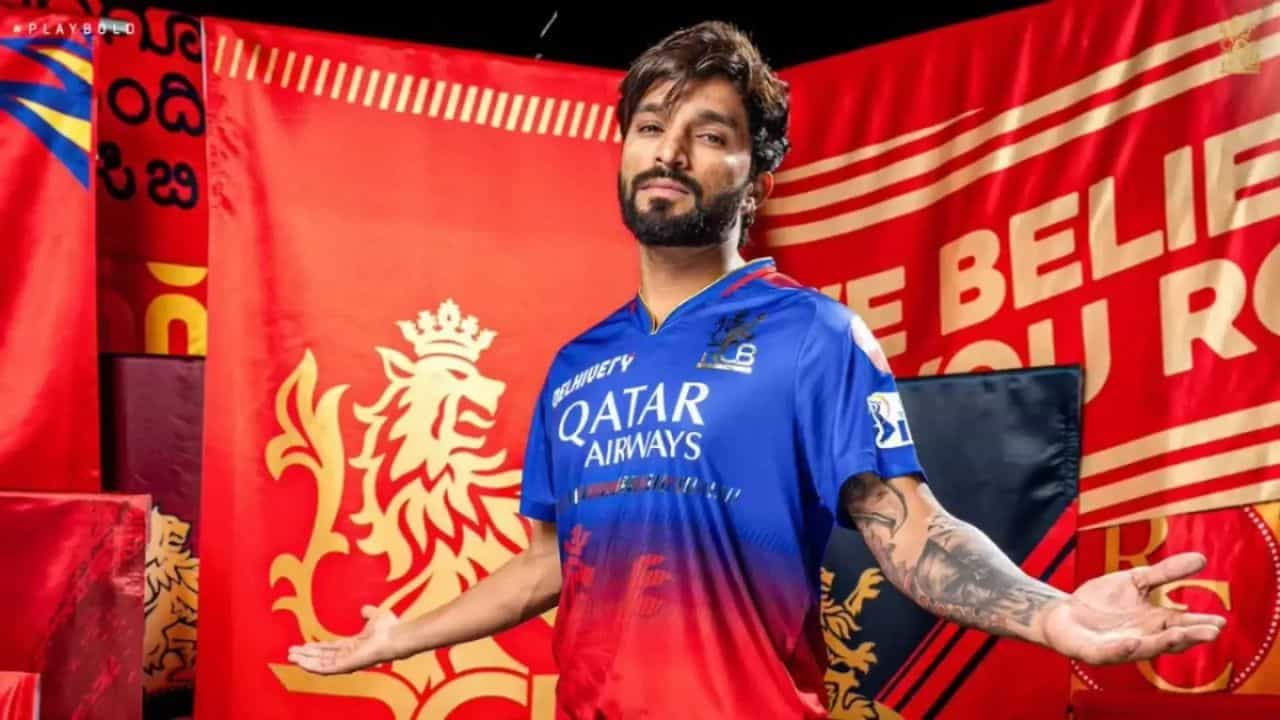 ఈ సీజన్‌లో ఇప్పటివరకు రాయల్ ఛాలెంజర్స్ బెంగళూరు (RCB) కెప్టెన్ రజత్ పాటిదార్ 161.74 స్ట్రైక్ రేట్‌తో పరుగులు సాధించాడు. పాటిదార్ 5 మ్యాచ్‌లలో 5 ఇన్నింగ్స్‌లలో 186 పరుగులు చేశాడు. 17 ఫోర్లు, 9 సిక్సర్లు బాదాడు. రజత్ బ్యాట్ నుంచి రెండు హాఫ్ సెంచరీలు కూడా వచ్చాయి. అతనికి రెండుసార్లు ప్లేయర్ ఆఫ్ ది మ్యాచ్ అవార్డు కూడా లభించింది.