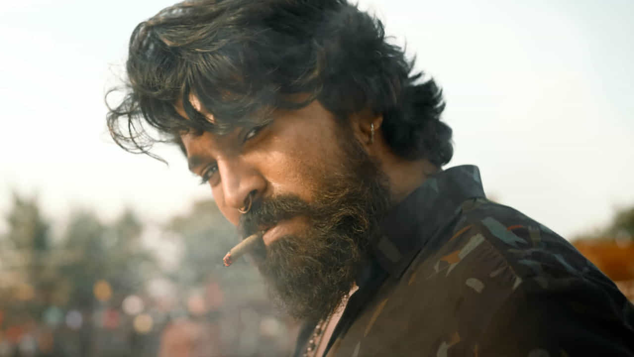  కొవిడ్ టైమ్‌లోనే ఈ కథ రెడీ చేసుకున్నా అన్న దర్శకుడు, సుకుమార్ వల్లే రామ్ చరణ్‌కు కథ వినిపించే ఛాన్స్ వచ్చిందని గుర్తు చేసుకున్నారు. టీజర్‌లో సూపర్ సక్సెస్‌ అయిన క్రికెట్‌ షాట్‌ గురించి కూడా చెప్పారు బుచ్చిబాబు. 