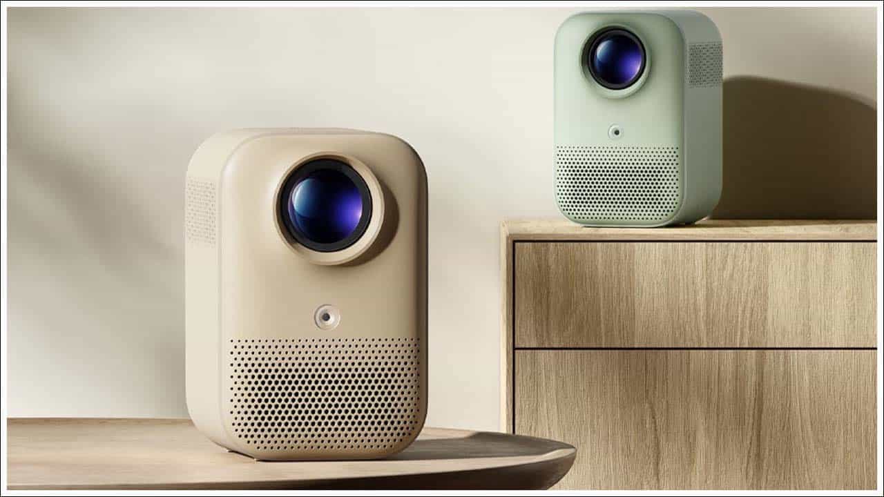 ధర గురించి మాట్లాడుకుంటే, Redmi Projector 3 Lite ధర 699 యువాన్లు (సుమారు రూ. 8,197). ఈ ప్రొజెక్టర్ JD.com లో అమ్మకానికి అందుబాటులో ఉంది. దీని అమ్మకం ఏప్రిల్ 22 నుండి చైనీస్ మార్కెట్లో ప్రారంభమవుతుంది