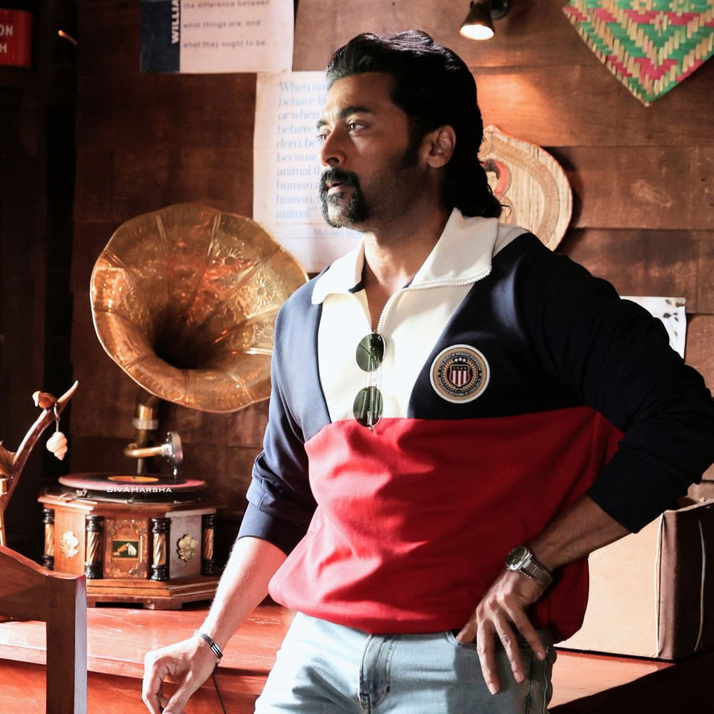 కొన్నేళ్లుగా సరైన సక్సెస్ కోసం చూస్తున్నారు సూర్య. వచ్చే సినిమాలు వస్తూనే ఉన్నాయి గానీ ఒక్కటీ ఆడట్లేదు.. ఆడిన సినిమాలేమో ఓటిటికి వెళ్లిపోయాయి. జై భీమ్, ఆకాశమే నీ హద్దురా లాంటి సినిమాలకి అదిరిపోయే రెస్పాన్స్ వచ్చినా అవి థియెట్రికల్ రిలీజ్ కావు. 