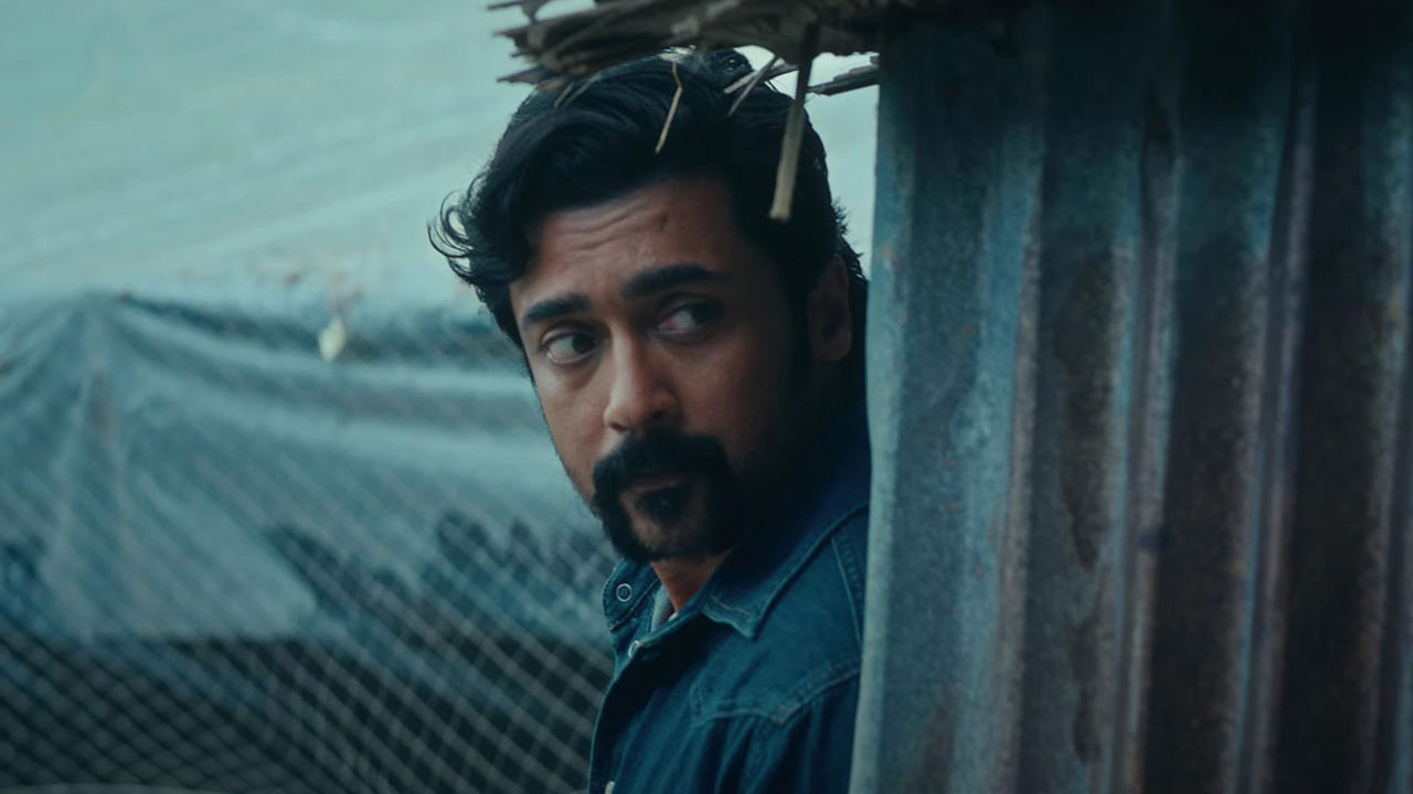 సూర్య హీరోగా తెరకెక్కుతున్న లేటెస్ట్ మూవీ రెట్రో. కార్తీక్ సుబ్బరాజు దర్శకత్వంలో తెరకెక్కుతున్న ఈ సినిమా డబ్బింగ్ పూర్తి చేశారు సూర్య. వింటేజ్‌ రొమాంటిక్ యాక్షన్ డ్రామాగా రూపొందుతున్న రెట్రో మూవీలో, పూజ హెగ్డే సూర్యకు జోడీగా నటిస్తున్నారు. ఈ సినిమాను మే 1న ప్రేక్షకుల ముందుకు తీసుకువచ్చేందుకు ప్లాన్ చేస్తున్నారు మేకర్స్‌.