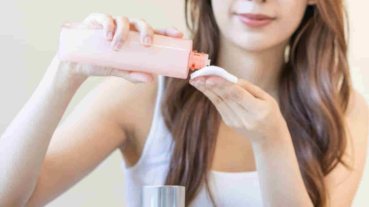 Rose Benefits For Hair: పట్టులాంటి జుట్టు కోసం గులాబీ రేకుల హెయిర్ మాస్క్ ..!! ఇలా వాడితే..