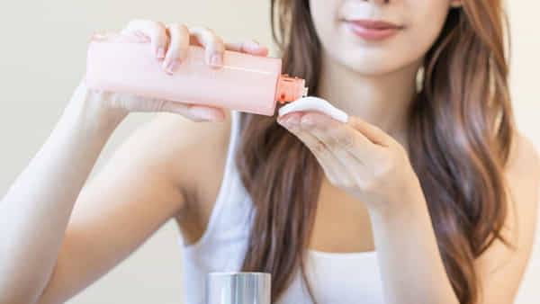 Rose Benefits For Hair: పట్టులాంటి జుట్టు కోసం గులాబీ రేకుల హెయిర్ మాస్క్ ..!! ఇలా వాడితే..