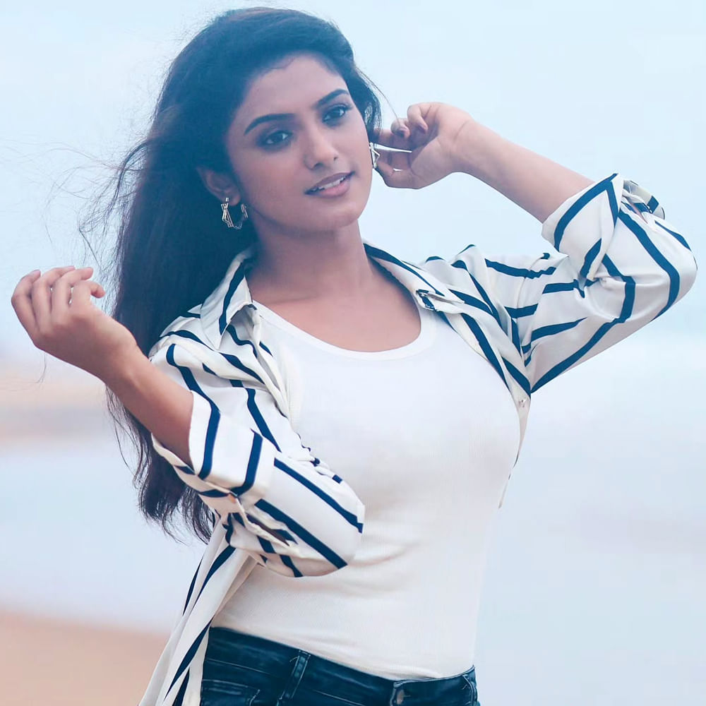 ఆమె తన సహజమైన అందం మరియు అభినయంతో తెలుగు చిత్రసీమలో అవకాశాలు అందుకుంటూ దూసుకుపోతుంది. సోషల్ మీడియాలో రూప గురించి చర్చలు జరుగుతున్నాయి. ముఖ్యంగా "సారంగపాణి జాతకం" చిత్ర విజయం తర్వాత ఆమె శ్రీలీలాకు పోటీగా ఉంటుందని కొందరు అభిప్రాయపడుతున్నారు.