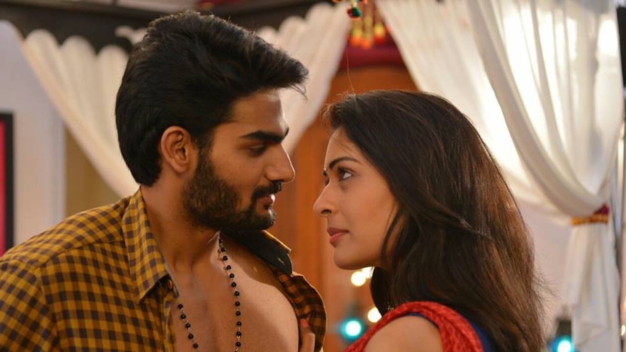 కార్తికేయ, పాయల్ రాజపుట్ హీరోహీరోయిన్లుగా ఆర్ఎక్స్ 100 లాంటి సెన్సేషనల్ సినిమాతో దర్శకుడిగా పరిచయం అయ్యారు అజయ్ భూపతి. అయితే ఆర్ఎక్స్ 100 తర్వాత అదే టెంపో కంటిన్యూ చేయలేకపోయారీయన. 