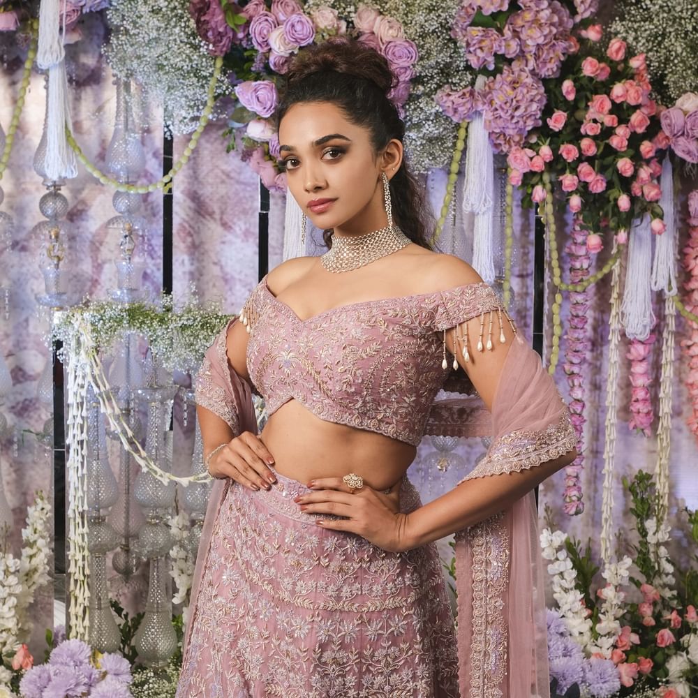 ఈ చిత్రం ఆమెకు సినిమా రంగంలో మొదటి అడుగుగా నిలిచింది. ఆ తర్వాత ఆమె పలు తెలుగు సినిమాల్లో నటించి, తన నటనతో ప్రేక్షకులు మరియు విమర్శకుల ప్రశంసలు అందుకుంది.
