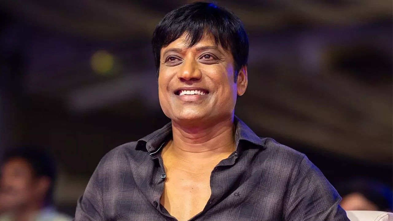 రీసెంట్ టైమ్స్‌లో తెలుగు, తమిళ్ అన్న తేడా లేకుండా అన్ని ఇండస్ట్రీలు కవర్ చేస్తున్నారు ఎస్‌జే సూర్య. ముఖ్యంగా టాప్‌ హీరోల సినిమాల్లో విలన్‌ అంటే సూర్యనే ఫస్ట్ ఛాయిస్‌గా కనిపిస్తున్నారు.