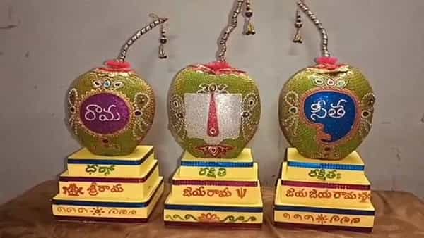 Watch: శ్రీరామనవమి పర్వదినం..బియ్యపు గింజలపై రామాష్టకం..కళ్యాణ కొబ్బరి బొండాలు.. ఈ కళాకారుడి ప్రతిభ అదుర్స్..!