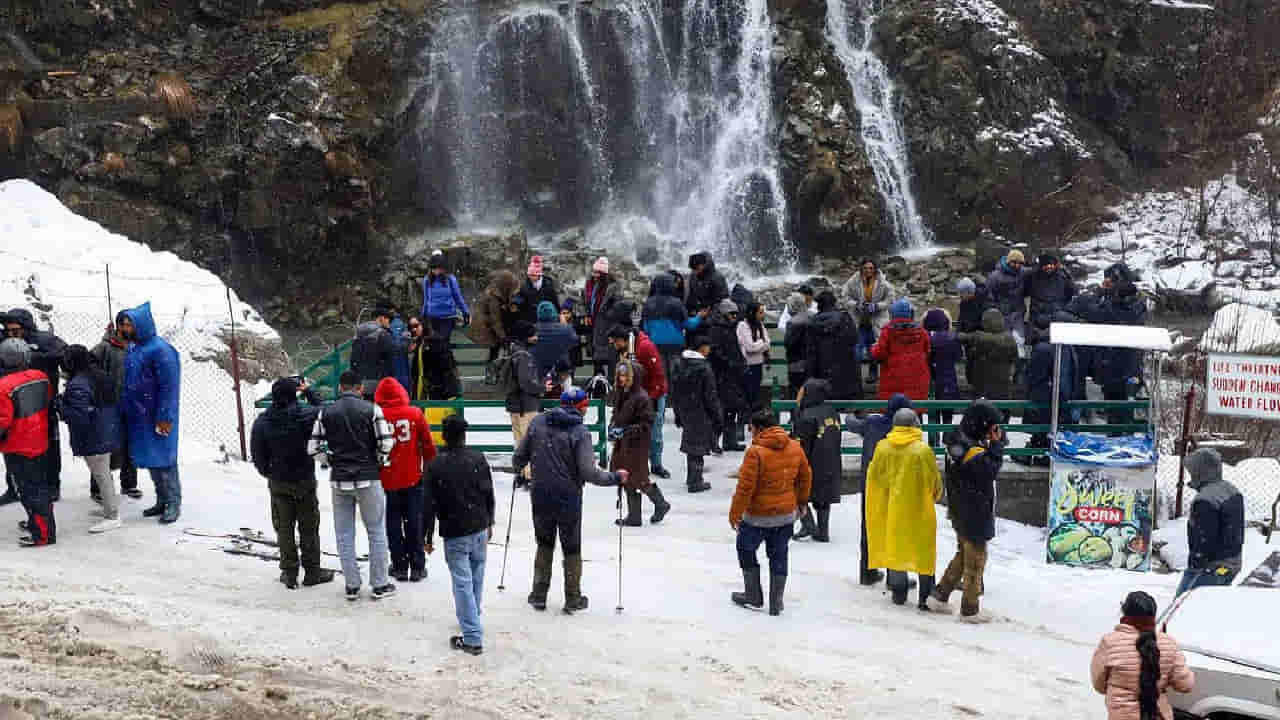 Pahalgam Attack: ఉగ్రదాడితో కశ్మీర్ పర్యాటకంపై సంక్షోభ మేఘాలు.. ప్రశ్నార్థకంగా లక్షలాది మంది జీవనోపాధి