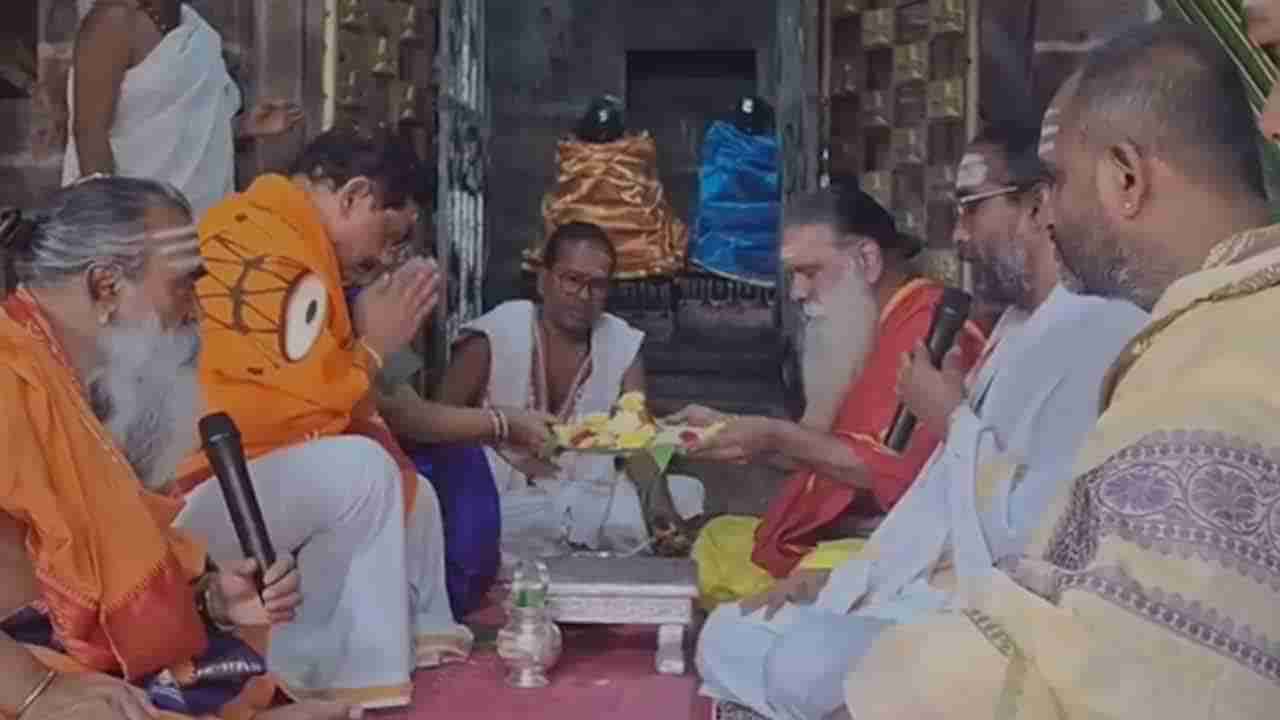 శ్రీశైలంలో అక్క మహాదేవికి ఎందుకు అంత ప్రాధాన్యం ఇస్తారు? కన్నడ భక్తులు ఎందుకు విశేషంగా కొలుస్తారు?