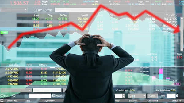 Stock Market: వెంటాడుతున్న ట్రంప్ సుంకాల భయాలు.. నష్టాల్లో స్టాక్ మార్కెట్స్!
