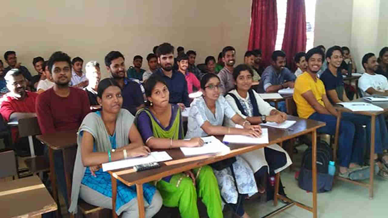 Andhra: ఏపీలో పదో తరగతి పరీక్షా ఫలితాల కంటే ముందే ఇంటర్లో చేరొచ్చు