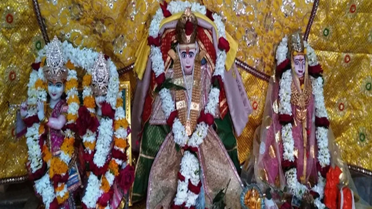 సుదాముడు జన్మించిన ఈ గ్రామంలో 12 వ 13వ శతాబ్దాల మధ్య సుధామ ఆలయం నిర్మాణం జరిగింది. ఈ ఆలయం ప్రమంచంలోనే సుదామునికి నిర్మించిన ఏకైక ఆలయంగా ప్రఖ్యాతి చెందింది.