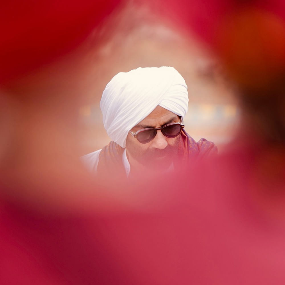 ఫేడవుట్ అయిన ఈ హీరో.. రెండేళ్లుగా మళ్లీ రచ్చ చేస్తున్నారు. గదర్ 2 తర్వాత తాజాగా జాట్‌తోనూ మెప్పించారీయన. ఒక్క హిట్టు చాలు మునిగిపోయిన కెరీర్ మళ్లీ పైకి తేలడానికి..! బాలీవుడ్‌లో సన్నీ డియోల్ విషయంలోనూ ఇదే జరుగుతుంది. 