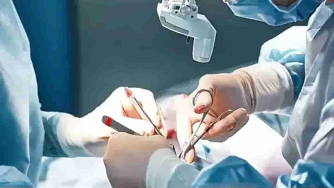 Viral: మహిళకు విపరీతమైన కడుపునొప్పి.. ఆస్పత్రికి తీసుకెళ్లగా.. టెస్టులు చేసిన డాక్టర్లు షాక్..