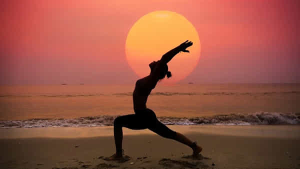 Summer Health Tips: వేసవిలో నెల రోజుల పాటు రోజూ సూర్య నమస్కారం చేయండి.. ఎన్ని ప్రయోజనాలో తెలిస్తే వావ్ అంటారు..