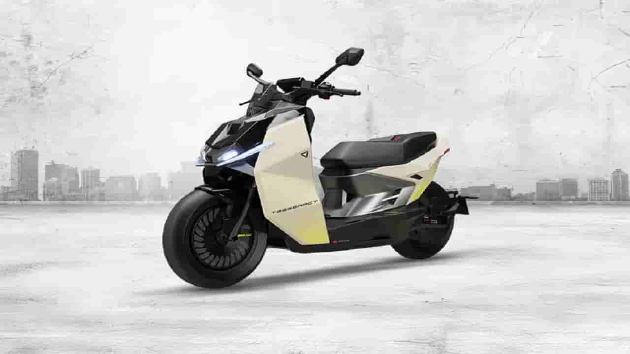 Tesseract EV: సింగిల్ చార్జింగ్ పై 260 కిలోమీటర్ల రేంజ్.. అదరహో అనిపిస్తున్న టెస్రాక్ట్ ఎలక్ట్రిక్ స్కూటర్