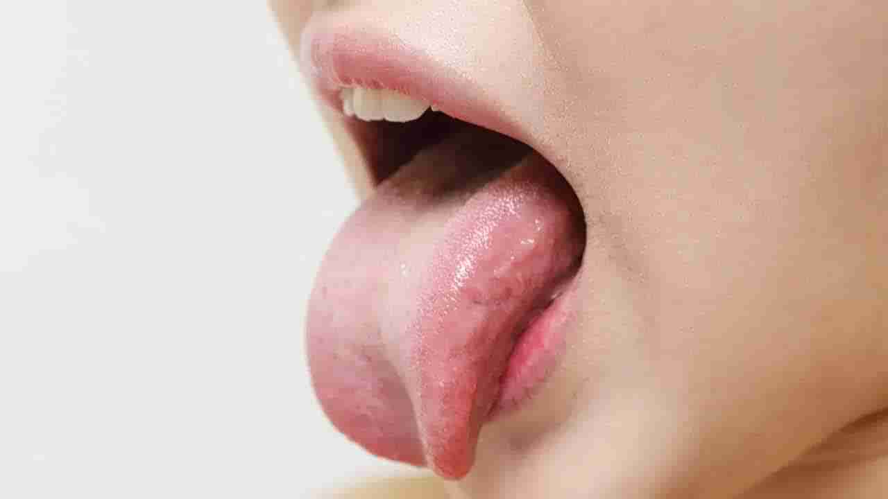 Tongue Cleaning: మీ నాలుక శుభ్రం చేయకుంటే ఏం జరుగుతుందో తెలుసా? ఈ చిన్న పొరబాటు యమ డేంజర్..