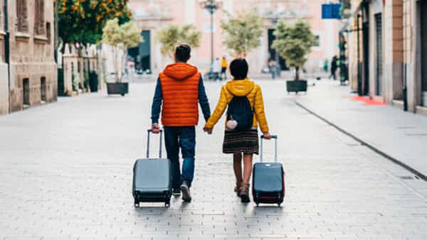 Tourism: టూరిస్టులే వీరి టార్గెట్.. ఇలాంటి మోసాల నుంచి తప్పించుకోవడం ఎలా?